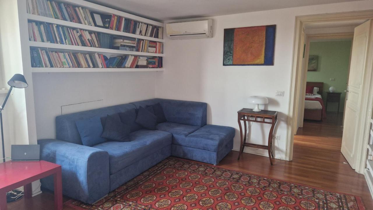 Casa Di Libri - Delizioso A 10 Min Da Trastevere Appartamento *